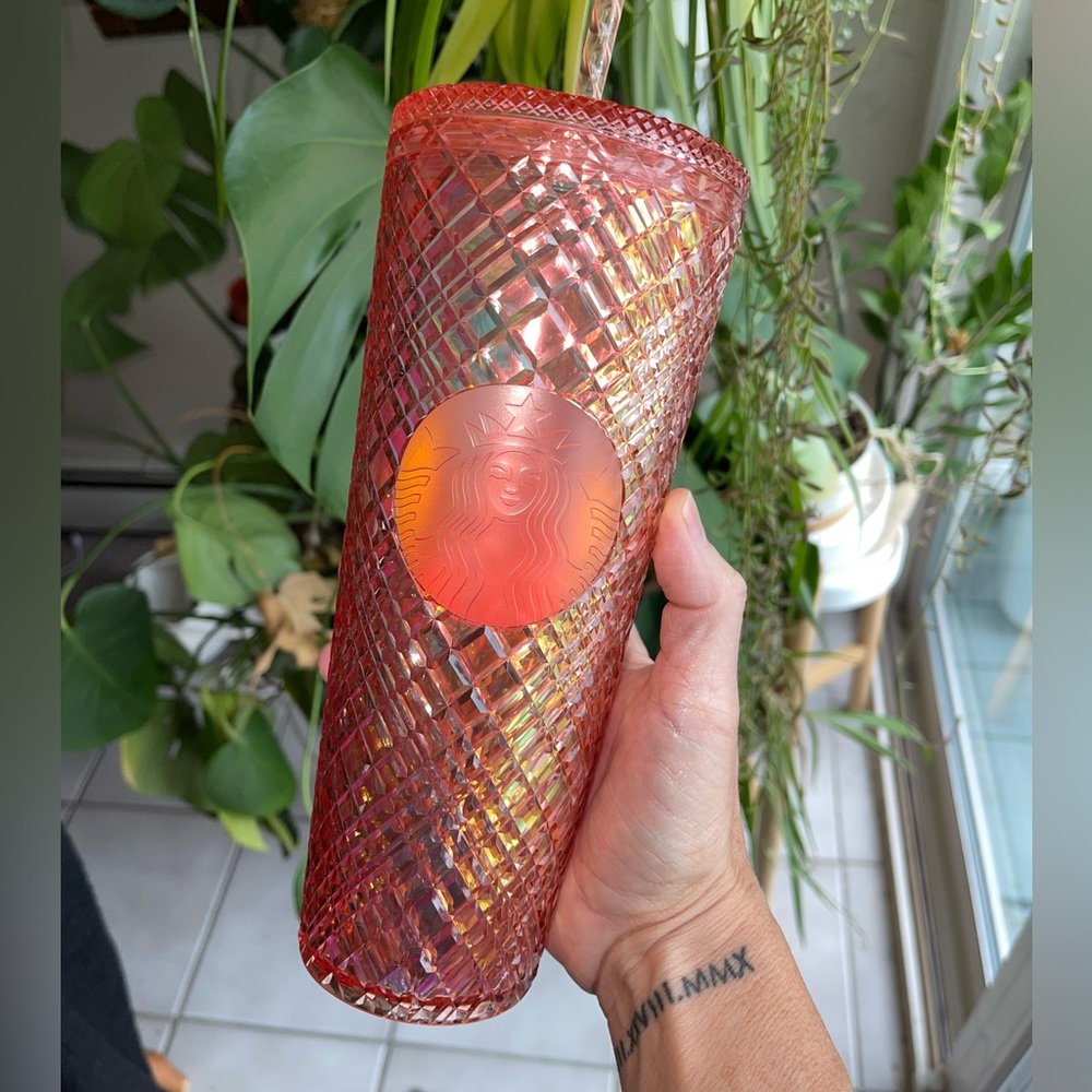 Starbucks coral iridescent tumbler - Venti